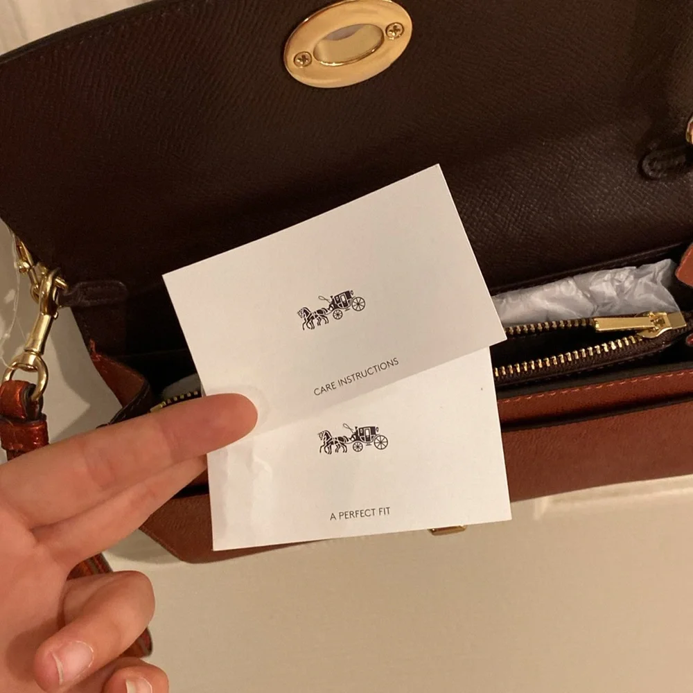 Coach Shimmering Red Crossbody Clutch, Never used with original packing - Picture 7 of 11